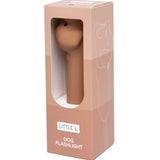 Lampe torche enfant chien caramel rechargeable USB-C. Lumière douce réglable pour histoires du soir et explorations dès 3 ans.