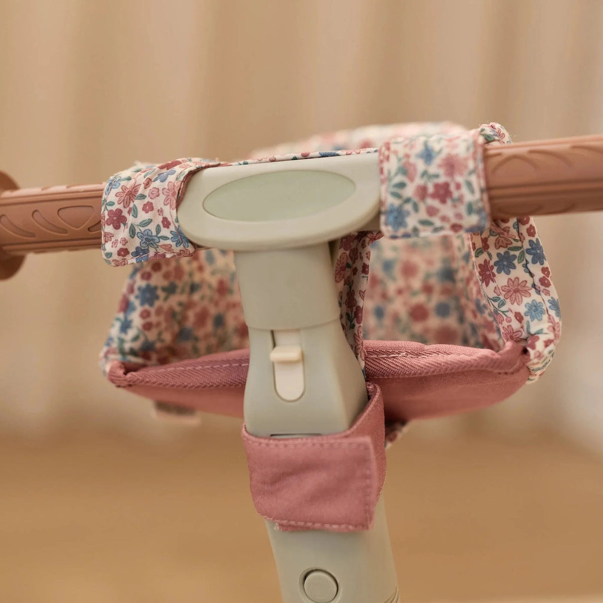 Siège de vélo pour poupée – Motif floral LITTLE DUTCH