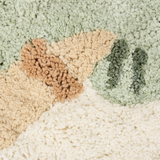 Tapis enfant crocodile en coton bio : le choix idéal pour une chambre chaleureuse, confortable et pleine de charme.