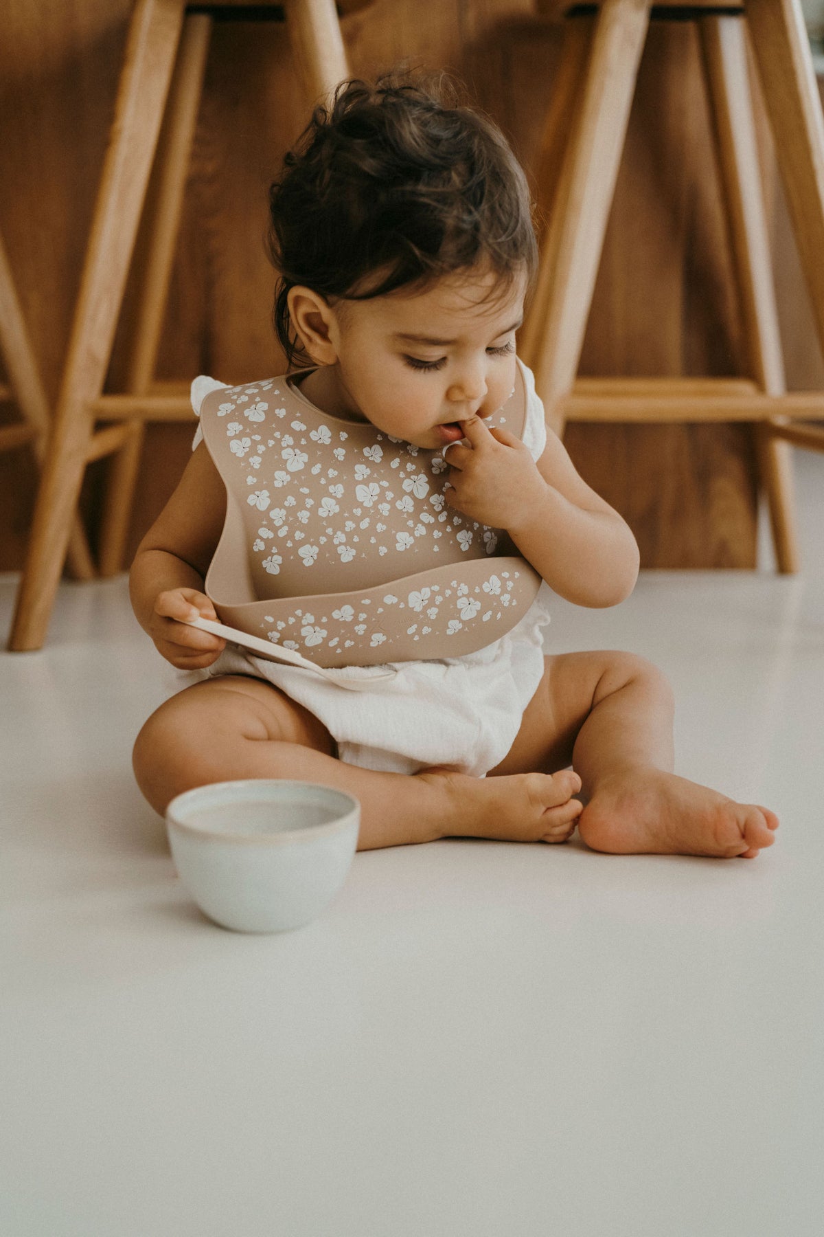 Bavoir en silicone – Pois de senteur