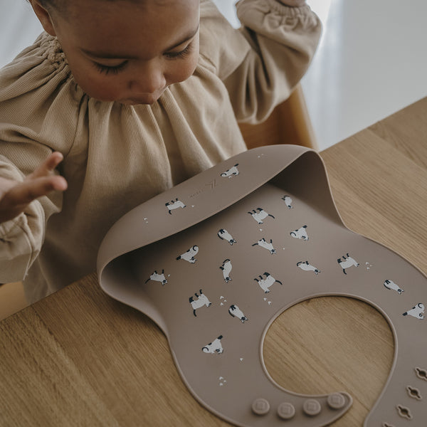 Bavoir en silicone – Minouche Taupe