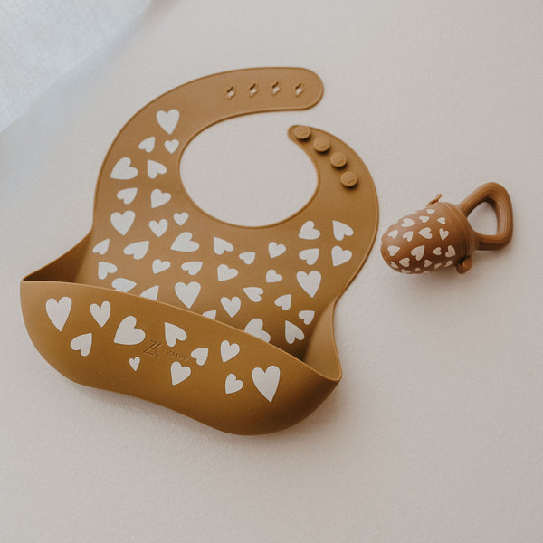 Bavoir en Silicone – Love Camel