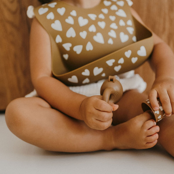 Bavoir en Silicone – Love Camel