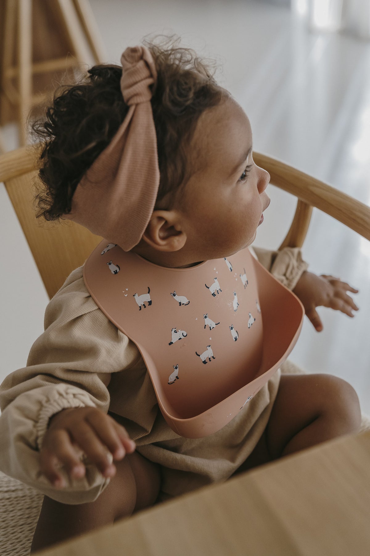 Bavoir en silicone – Minouche Rose