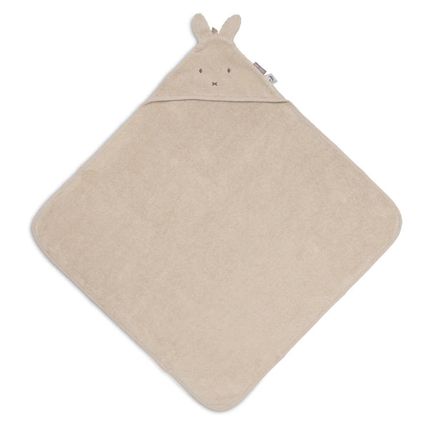 Cape de bain bébé Miffy 75x75cm, douce et ultra-absorbante. Capuche intégrée, éponge moelleuse et design réversible pour garder bébé bien au sec après le bain.