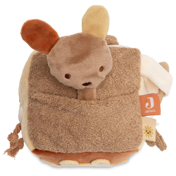 Cube d’activités bébé Kangourou avec miroir, grelots, tissu qui craque et figurines d’animaux. Stimule la motricité, l’éveil sensoriel et le jeu interactif.