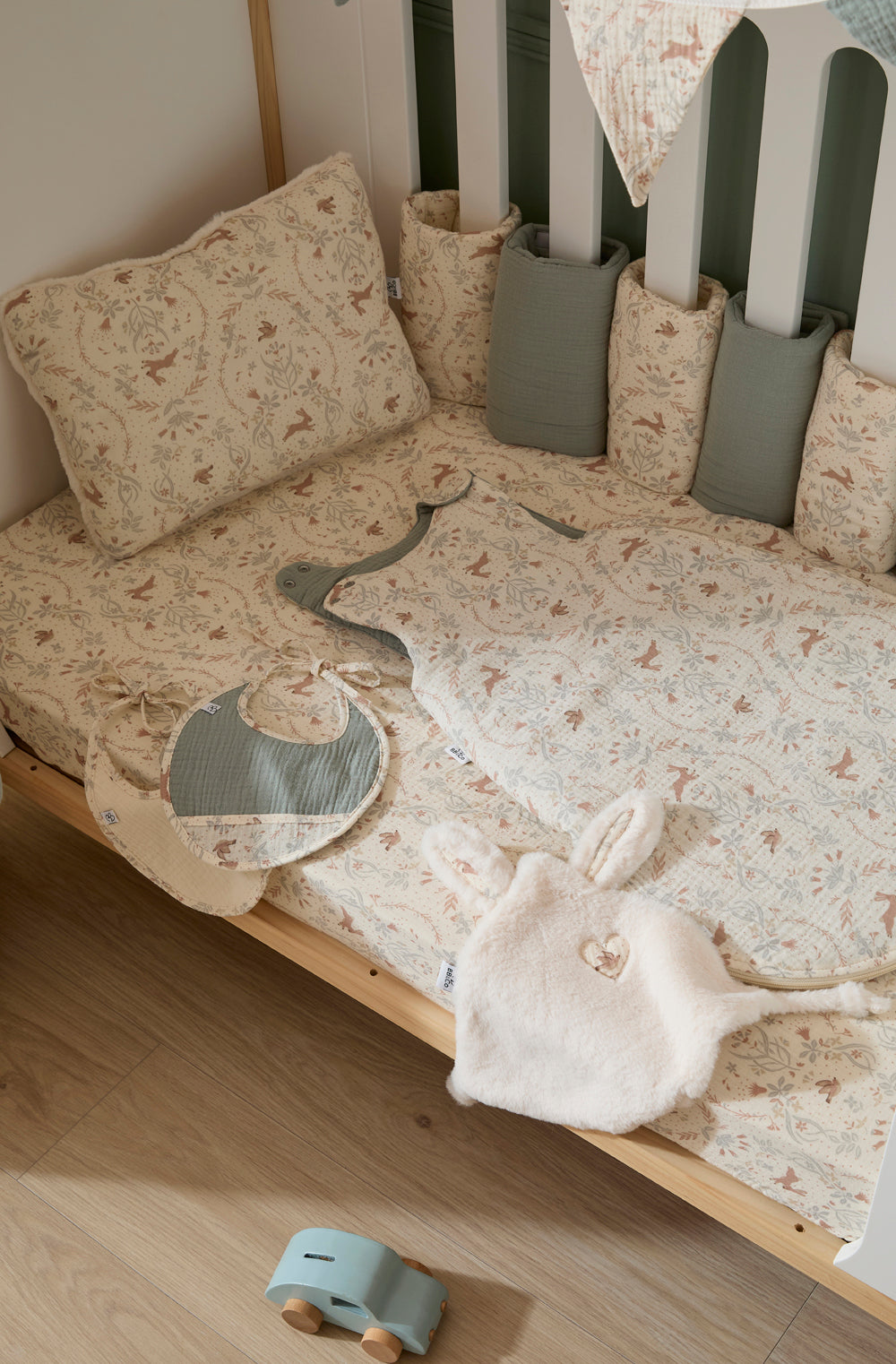 Doudou lapin bébé ultra doux – Doudou plat Jardin Enchanté BB & CO