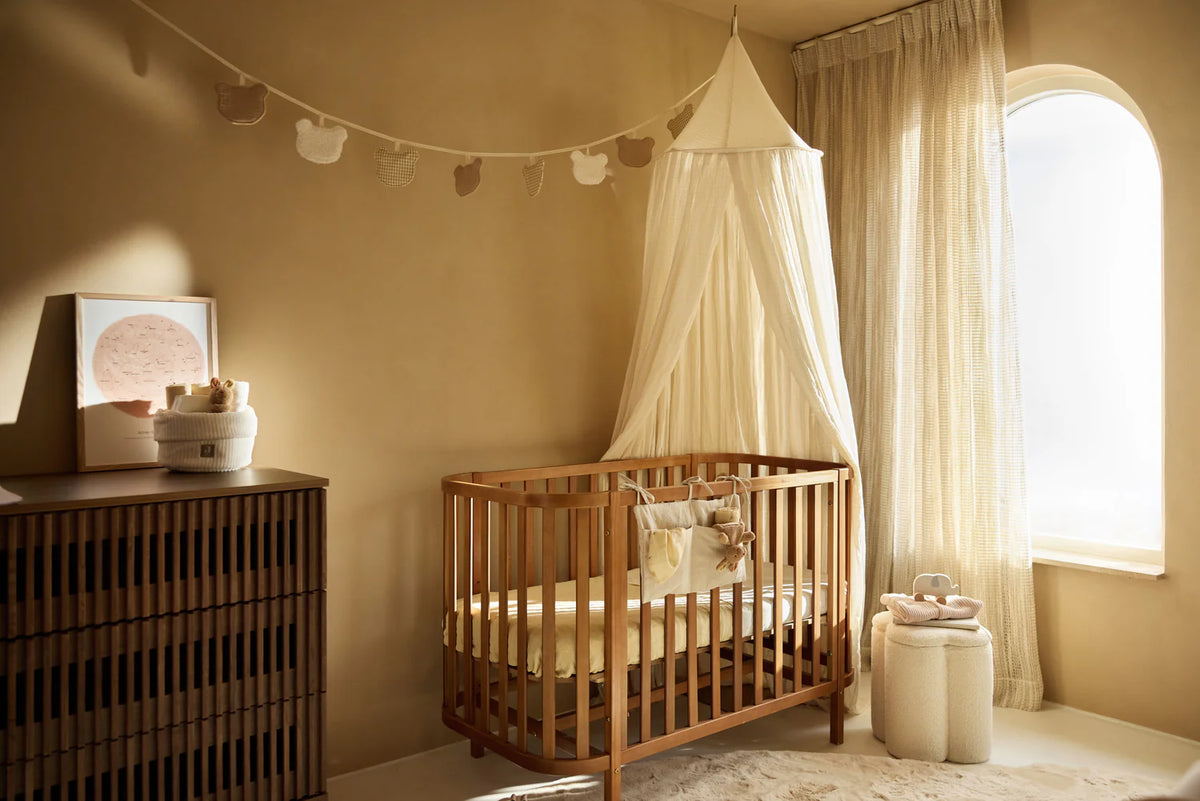 Guirlande décorative Teddy Bear pour chambre de bébé, anniversaires ou fêtes. Créez une ambiance chaleureuse et festive en un clin d’œil.