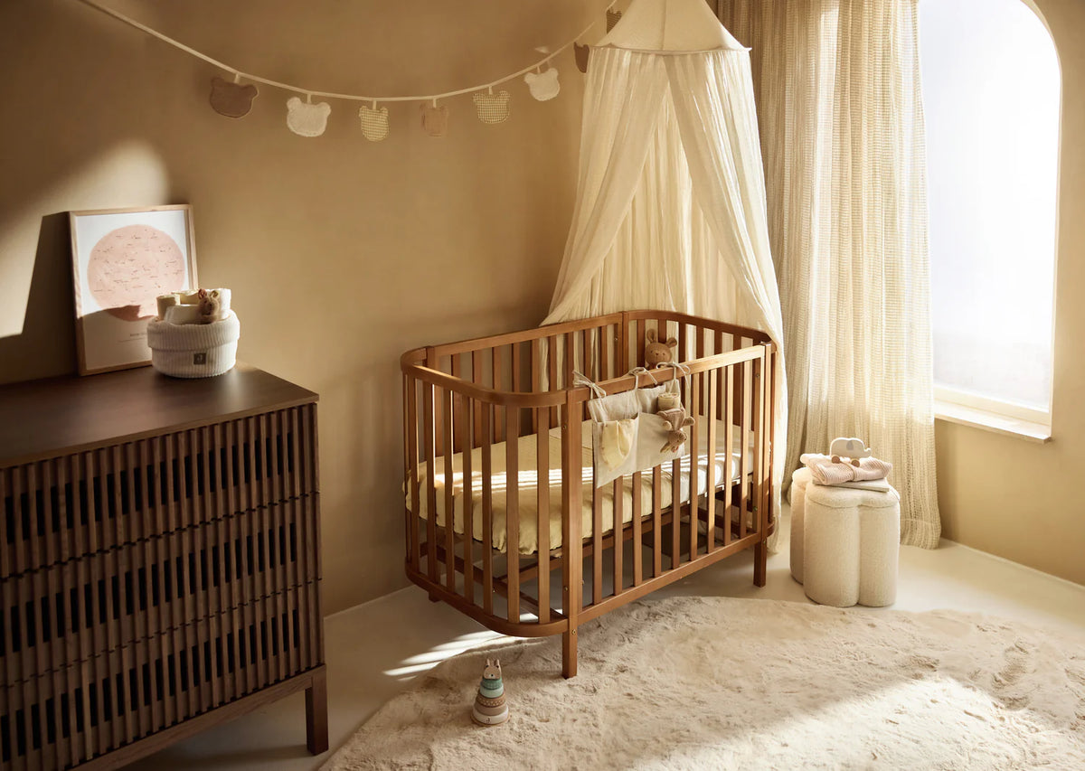 Guirlande décorative Teddy Bear pour chambre de bébé, anniversaires ou fêtes. Créez une ambiance chaleureuse et festive en un clin d’œil.