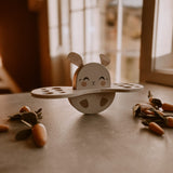 Offrez à votre enfant l’Échelle de Lapin 🐇, un puzzle en bois Montessori sûr et éducatif pour développer motricité, équilibre et créativité dès 3 ans.