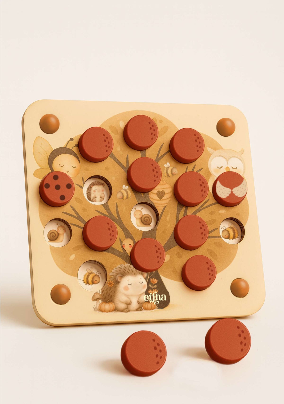 Découvrez Pop & Peek 🌳, le jeu de mémoire en bois avec animaux de la forêt. Stimule la mémoire, la concentration et la motricité fine pour les enfants dès 3 ans.