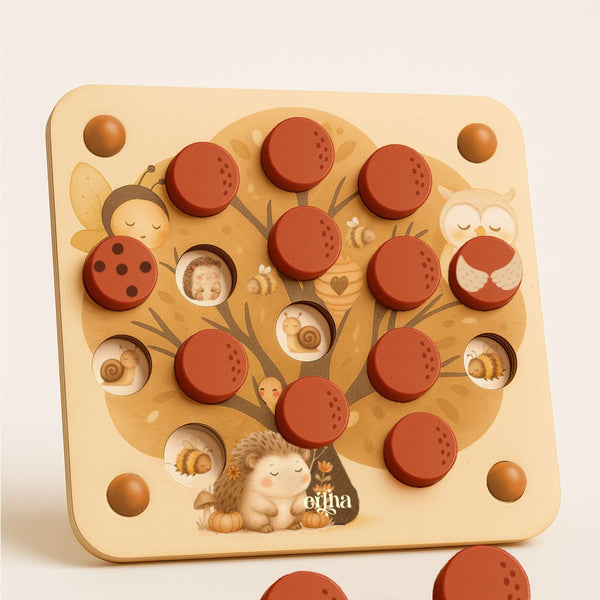 Découvrez Pop & Peek 🌳, le jeu de mémoire en bois avec animaux de la forêt. Stimule la mémoire, la concentration et la motricité fine pour les enfants dès 3 ans.