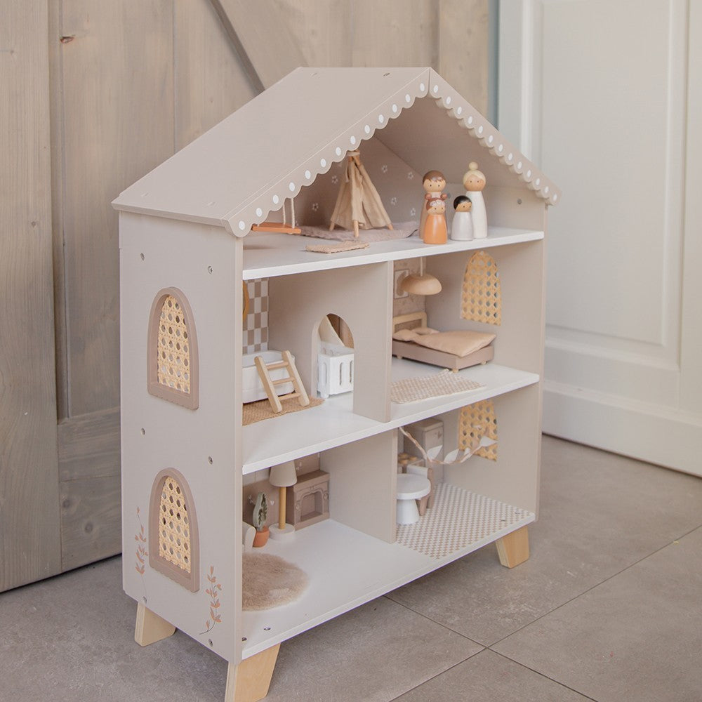 Maison de poupées en bois – Nougat avec accessoires et poupées