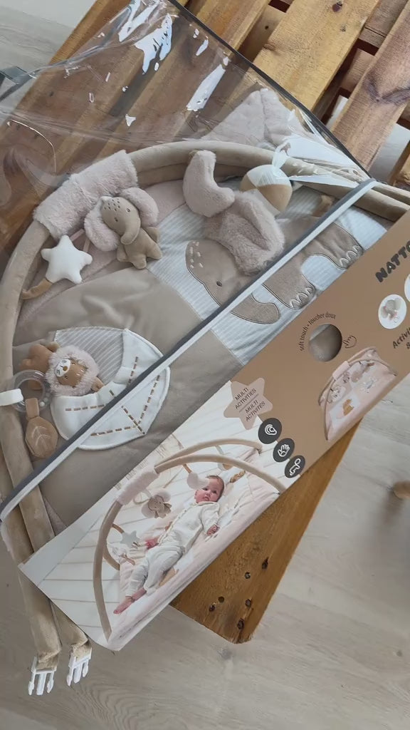 tapis d'éveil avec arche pour bébé marque nattou boutique bébé petit coeur salé