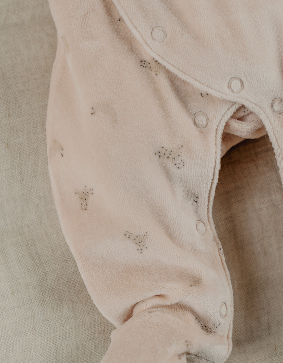 Pyjama bébé écru en velours avec broderie phoques NOUKIES
