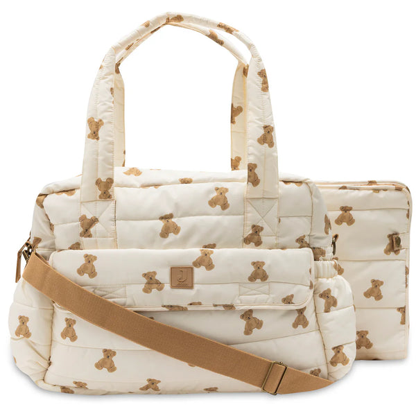 Sac à langer spacieux et déperlant avec tapis à langer nomade inclus. Pratique, élégant et idéal pour les sorties avec bébé. Essentiel à retrouver dans la boutique bébé spécialisée petit coeur salé