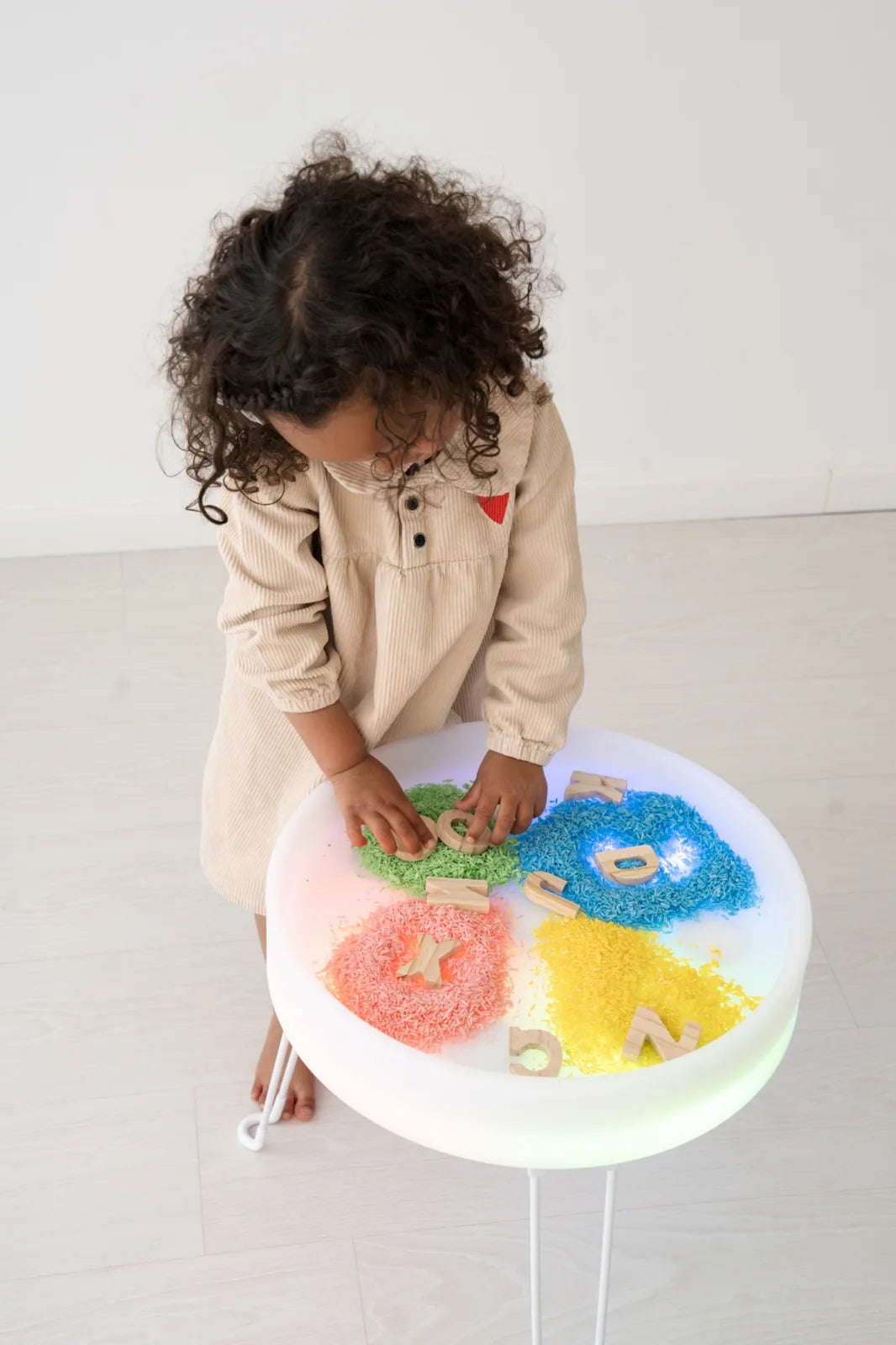 Table Sensorielle Lumineuse Lumi'Sense – 8 Couleurs LED – Crème ✨ BO JUNGLE