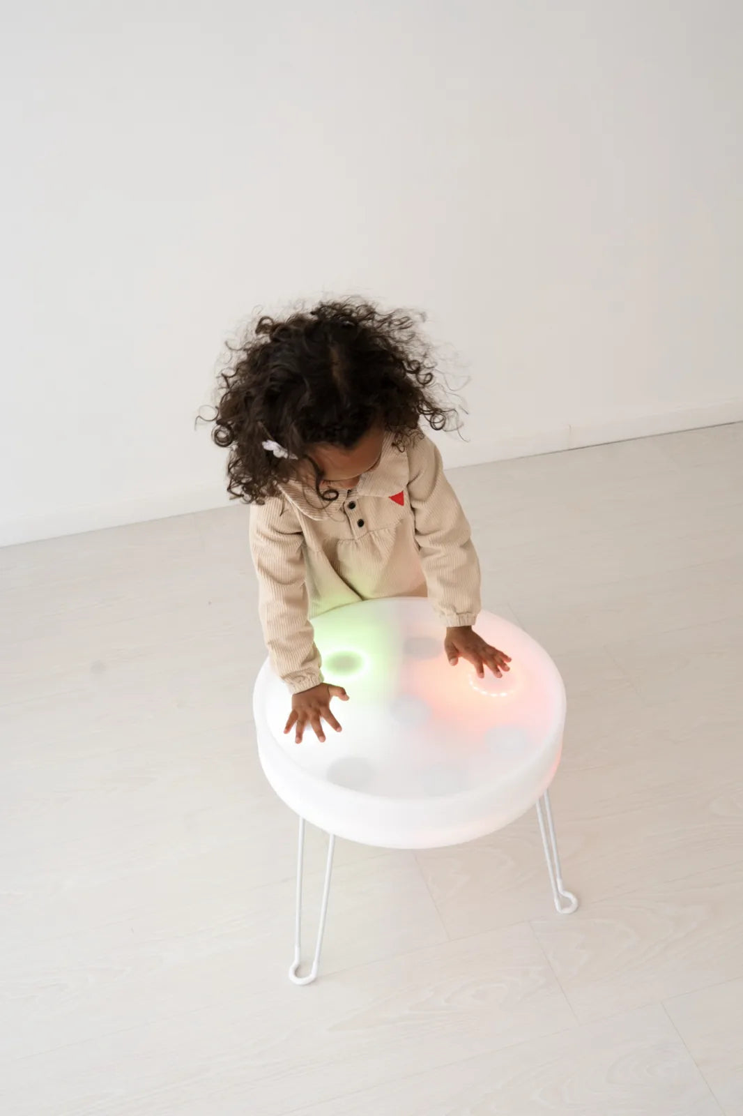 Table Sensorielle Lumineuse Lumi'Sense – 8 Couleurs LED – Crème ✨ BO JUNGLE