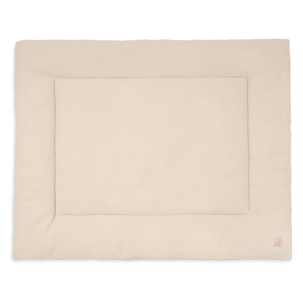 Tapis de parc bébé Little Waffle Light Terra, doux et réversible. Idéal pour jouer ou se reposer. Texture gaufrée agréable, facile à entretenir, parfait pour la chambre.